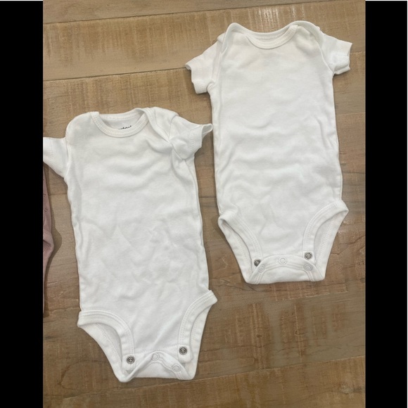 7 PIECE SET baby girl Newborn Carters H&M ruffle pink onesie bodysuit - Picture 3 of 16